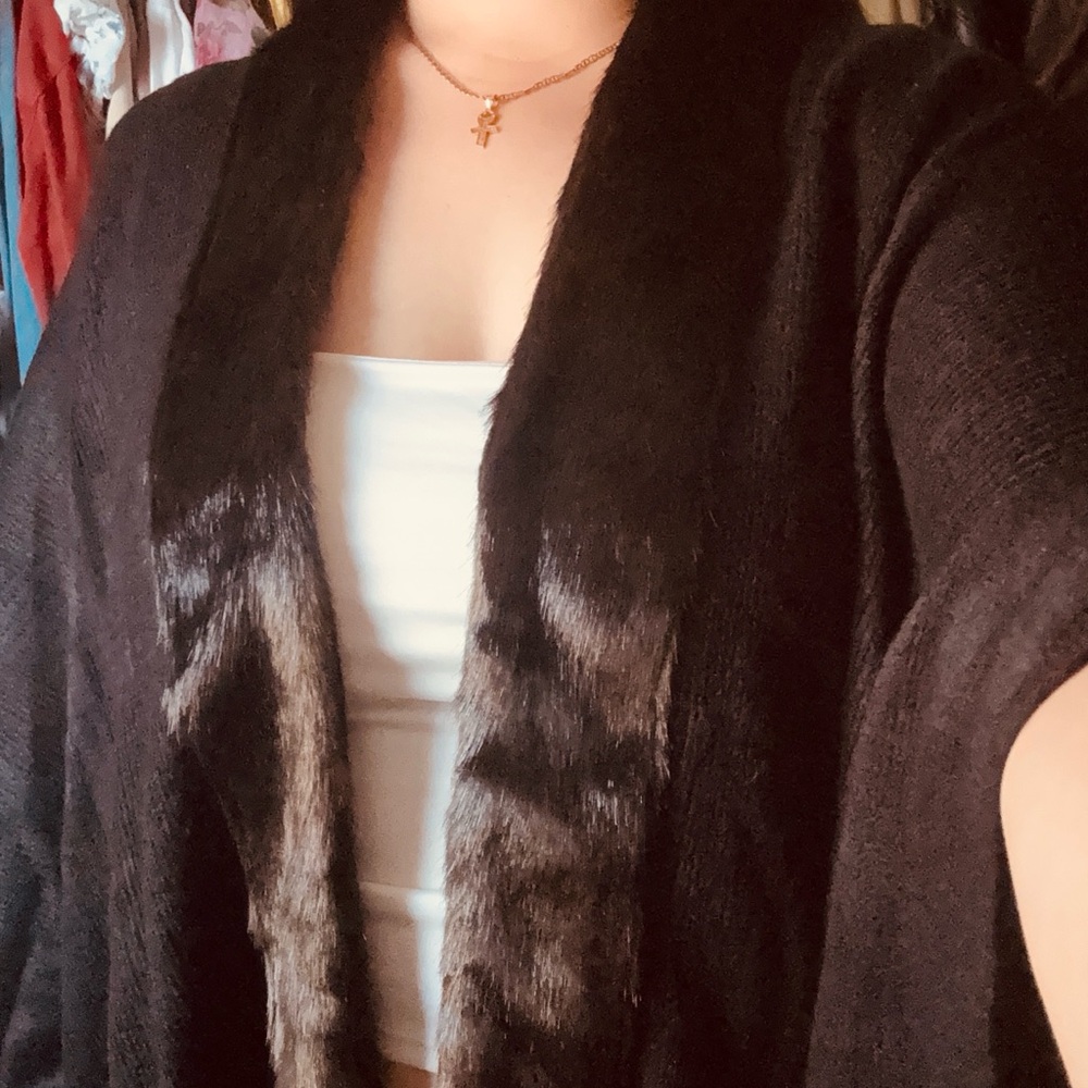 Elegant Black Sweater with Faux Fur Trim
